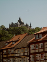 Blick über die Stadt auf das Schloss Wernigerode