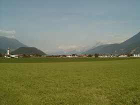 Blick auf Kematen in Tirol und das Inntal