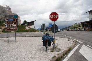 Dach der Etappe: Passo di Falzarego, Passhöhe