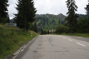 Riedbergpass, Passhöhe, Blick zur Beslergruppe