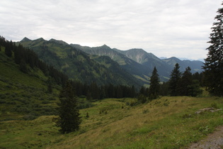 Furkajoch, Westrampe, mittlerer Bereich, Blick in Laternser Tal