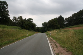 namenloser Pass im Zuge der K10 zwischen Heyen und Bodenwerder, Blick nach Süden