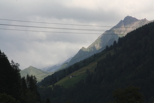 … die Zillertaler Alpen sind in Wolken gehüllt