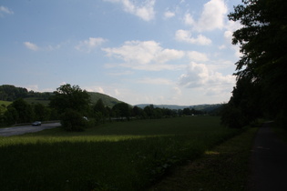 nördlich von Sontra auf dem Hessischen Fernradweg R5 kurz nach Etappenstart, Blick nach Norden