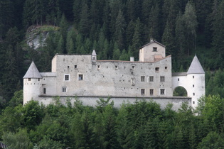Zoom auf das Schloss Naudersberg