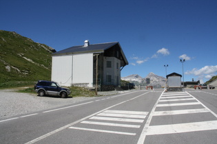 Splügenpass, Grenzstation auf der Passhöhe