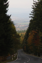 Zoom über die Erholungsheimstraße nach Osten