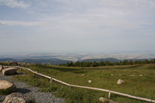 Blick vom Gipfebereichl über Ilsenburg nach Nordosten