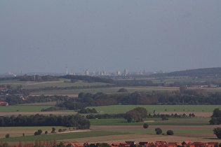 Zoom auf Stemmer Berg und Hannover. Von wegen, Hannover hätte keine Skyline!