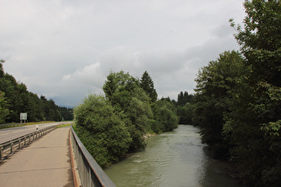 die Ostrach bei Tiefenbach, Blick flussabwärts