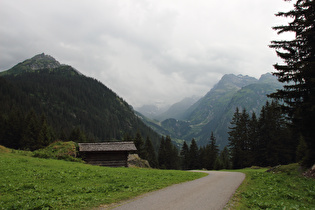 oberes Ende des unteren Steilstücks; Blick zur Silvretta-Hochalpenstraße