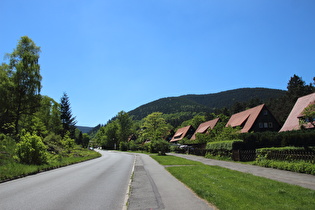 Ortsausfahrt Richtung Rammelsberg, Blick nach Süden zum Herzberg
