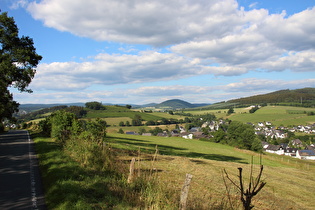 Blick über Fleckenberg nach Nordosten