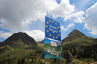 Grenze zwischen Österreich und Italien, Blick auf Rosskopf und Nordwestgrat des Hinterbergkofel