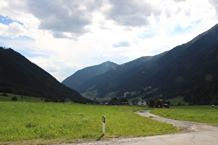 Blick talabwärts über Antholz-Obertal auf Antholz-Mittertal