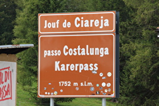 Schild auf der Passhöhe