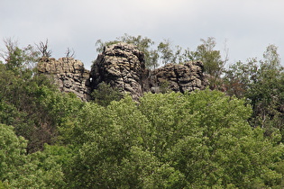 3. Zoom auf Felsformationen in der Teufelsmauer von West nach Ost