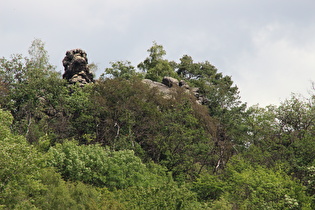 4. Zoom auf Felsformationen in der Teufelsmauer von West nach Ost