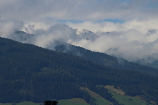 Zoom in die Stubaier Alpen