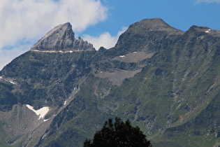 Zoom auf Weißwandspitze (l.) und Hoher Zahn (r.)