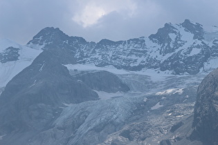 Zoom auf v. l. n. r. Thurwieserspitze und Trafoier Eiswand, darunter der Nasenhornferner