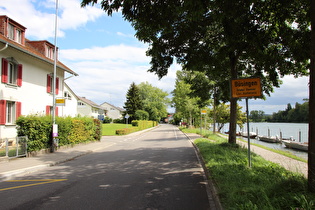 Staatsgrenze zwischen Schaffhausen und Büsingen, Blick nach Deutschland …