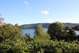 Blick über den Überlinger See auf Bodman und den Bodanrück dahinter