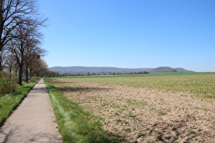 zwischen Oldendorf und Hemmendorf, Blick über Hemmendorf zum Ith …