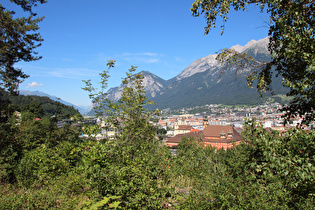 zwischen Innsbruck und Vill, Blick auf Wiltener Basilika und Stift Wilten …