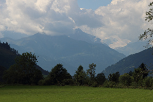 Zoom Richtung Kitzsteinhorn mit Schmiedingerkees
