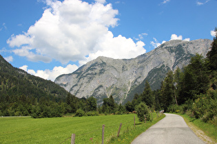 … und Blick auf Praghorn und Westlicher Finsterbachkopf