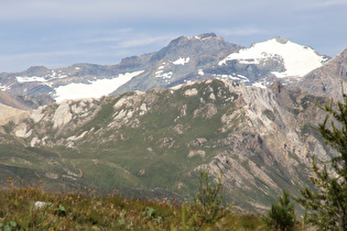 Zoom auf Sommet de Bellecôte und Dôme des Pichères