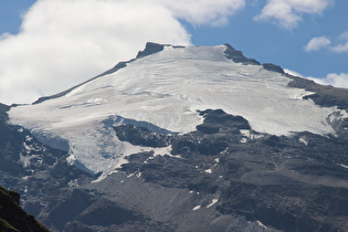 Zoom auf den Berg und den Gletscher