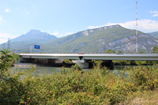 … und Blick über die Isère zum Massif du Vercors