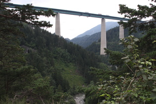 die Europabrücke, im Tal die Sill