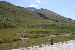 Gotthardpass, Nordrampe, Blick auf die neue Passstraße