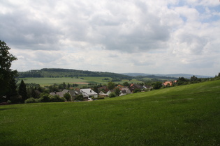 Jahnhüttenweg, Blick über Welliehausen auf den Lengeberg