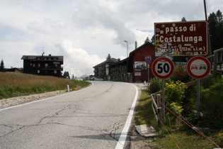 Karerpass, Schild knapp unterhalb der Passhöhe