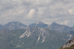 Zoom auf die Weißwandspitze (in Bildmitte)