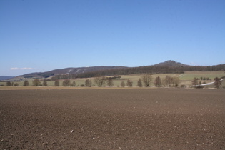 nördlich von Arholzen, Blick auf den Burgberg