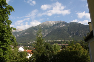 Blick von Landeck aus über Perfuchsberg auf den Thialkopf