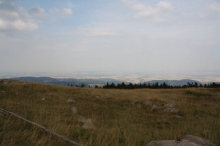 Blick vom Gipfel über Ilsenburg nach Nordosten