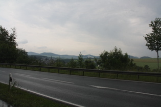 Lennetal zwischen Oberkirchen und Winkhausen, Blick über Oberkirchen nach Osten