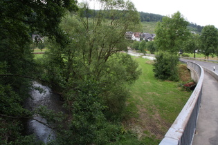 die Lenne bei Saalhausen, Blick flussabwärts