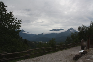 Blick über Ampezzo ins Valle del Tagliamento
