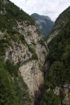 Blick von der Staumauer ins Val Lumiei