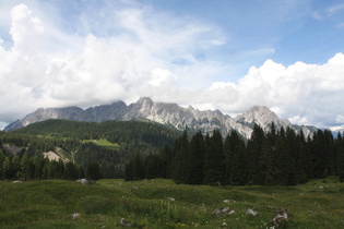v. l. n. r.: Monte Crissin, Monte Popera Val Grande und Monte Brentoni