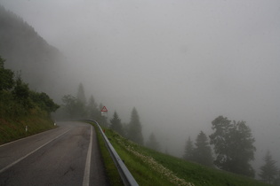 als Folge des Regens zog Nebel aus dem Val Cordevole auf