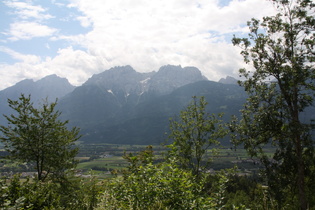 Blick über das Drautal auf die Lienzer Dolomiten