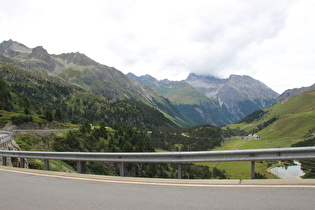 oberhalb der Talstufe, Blick auf die Alp Weissenstein